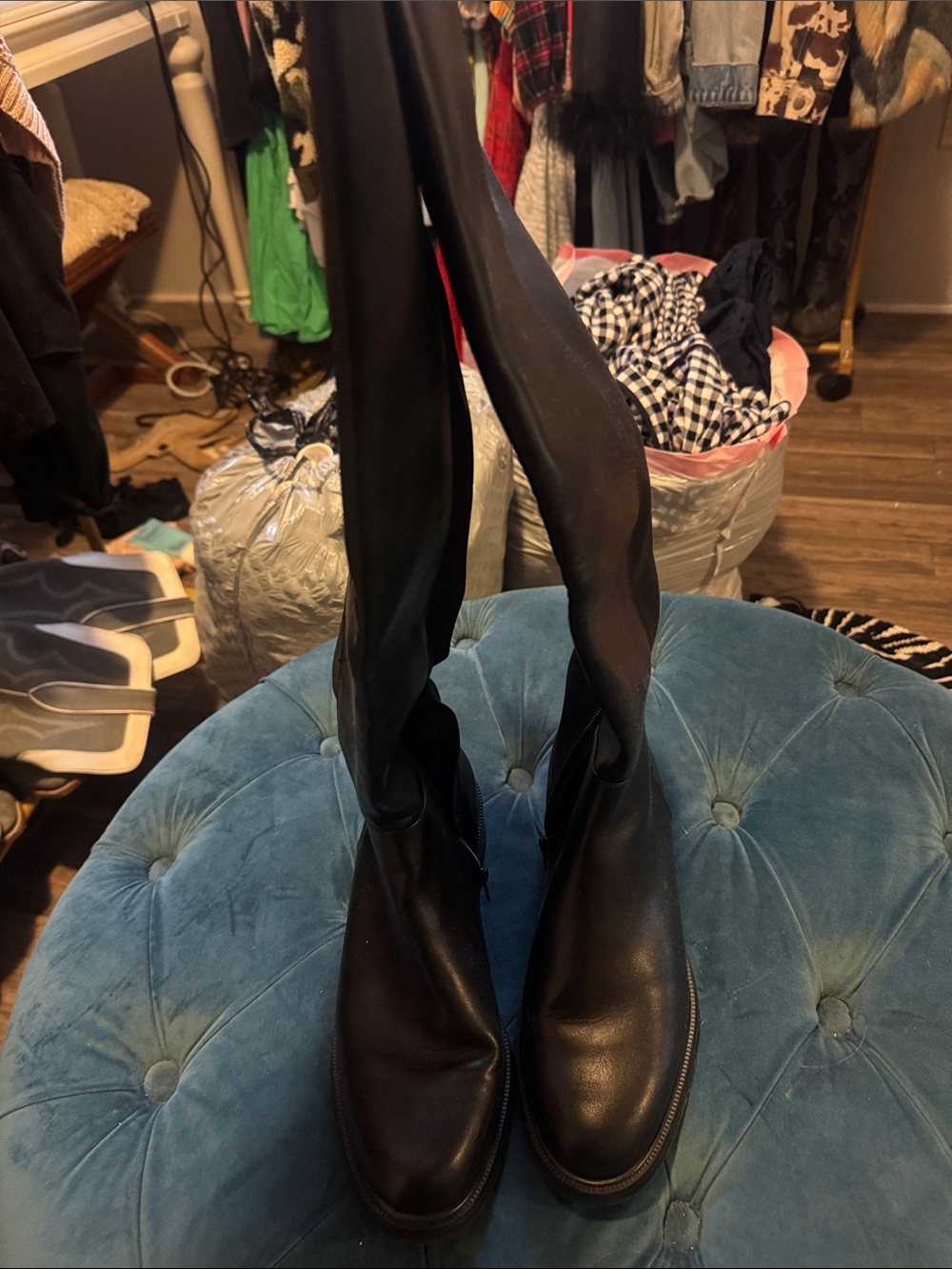 Black Women's Knee-High Leather Boots